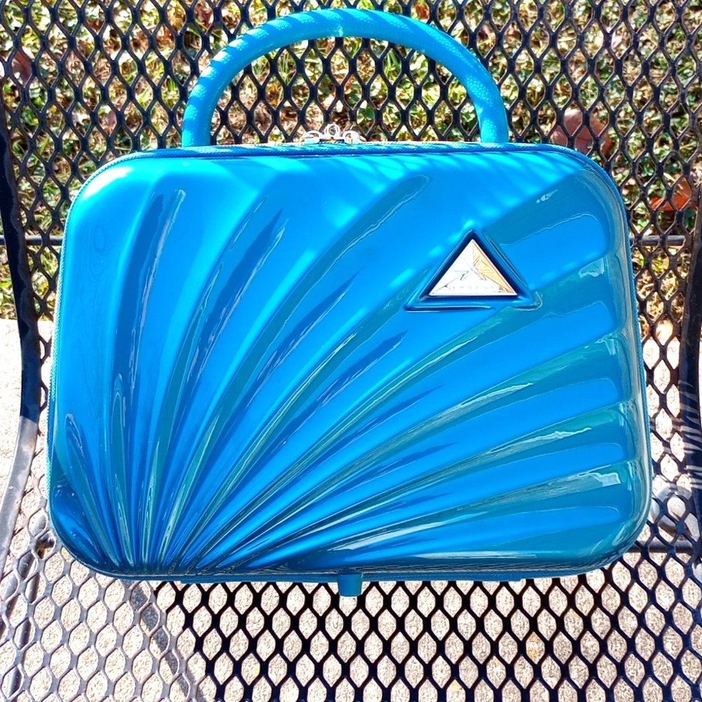 Triforce Elite Performance Beauty Makeup Case Collection Hardside Deep Teal Blue